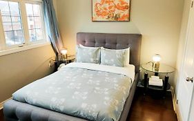 Affordable Room With Free Parking In Newmarket On