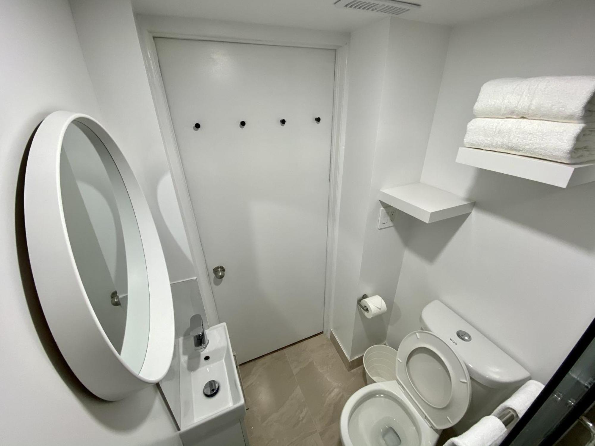 Affordable Room With Free Parking In Newmarket On Exterior photo